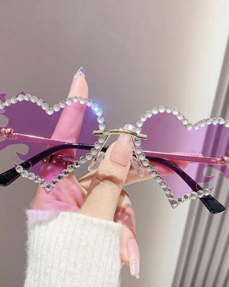 Videl Sunglasses - Heart Shaped